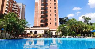 Hotel Dann Carlton Medellin - Medellín - Pool