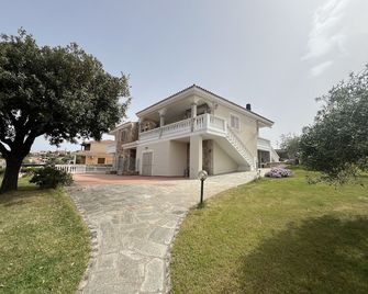 Villa Maccioni - Tanaunella - Gebäude