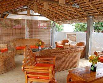 La Tonnelle Guest House - Trou Aux Biches - Patio