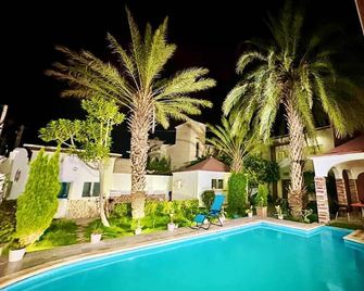 hotel arabesque - Nuakšott - Bazén