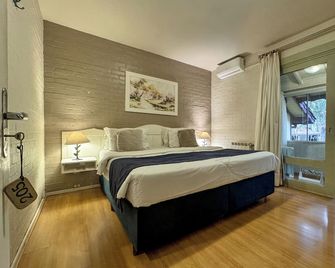 Petit Hotel Provence Gramado - Gramado - Phòng ngủ