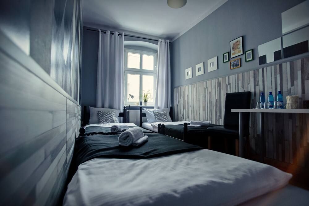 Explorer B&B Old Town Rooms & Apartment #don't be a tourist, be an Explorer! - פוזנאן - חדר שינה