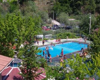 La Costa - Orsomarso - Pool