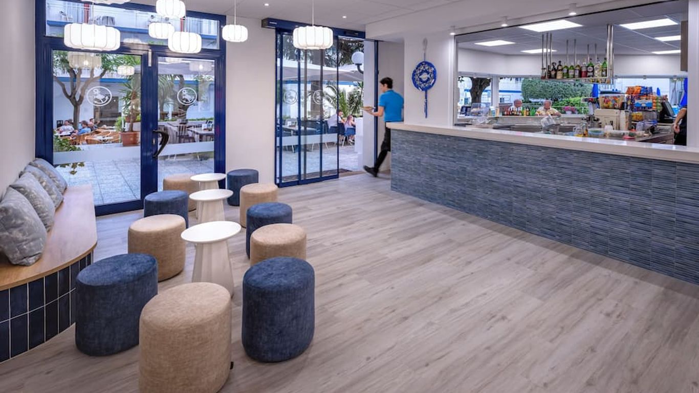 جي اتش تي بالمز، هوتيل، أبارتهوتيل آند سبلاش