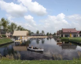 Luxury Villa With Sauna, Located On The Water In A Holiday Park - Wolphaartsdijk