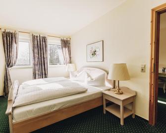 Seehotel Heidehof - Klein Nemerow - Slaapkamer
