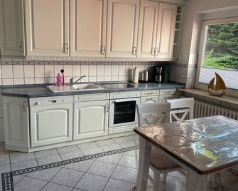 Ferienhaus Osterende - Bordelum - Kitchen