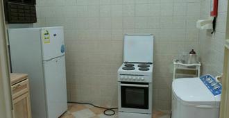 Al Eairy Furnished Apartments Al Ahsa 2 - Hofuf - Phòng bếp