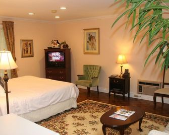 Niagara Classic B&B - ניאגרה פולס - חדר שינה