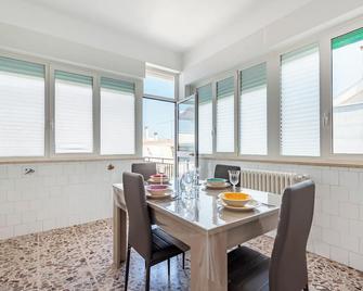 Casa Del Sol Alberobello - Happy Rentals - Alberobello - Dining room