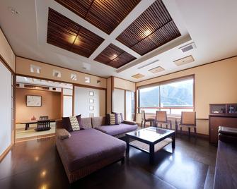 Echigo No Oyado Inamoto - Yuzawa - غرفة معيشة