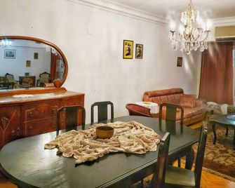 Jessy lovely apartment in Heliopolis - Cairo - Dining room
