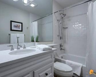 Lovely in every way, your new Anchorage retreat - Anchorage