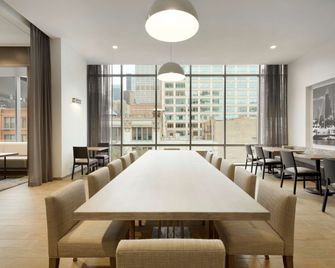 Hampton Inn by Hilton Chicago West Loop Fulton Market Area - שיקאגו - מסעדה