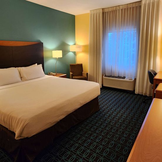 Bedroom view of Americinn By Wyndham St. Cloud Mn Shopping Area