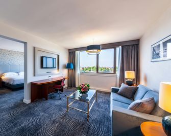 Hilton Strasbourg - סטרסבור - סלון