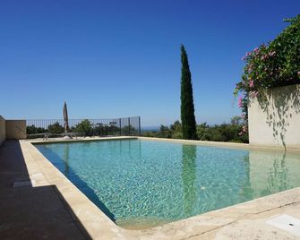 Modern villa, pool, a large garden, panoramic view, Provence Vaucluse Ventoux - Crillon-le-Brave - Zwembad