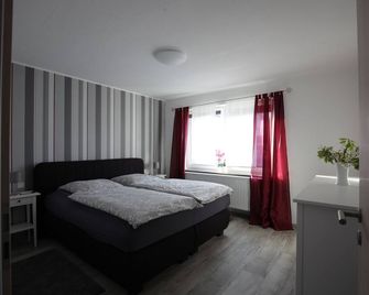 Ferienwohnung Zeitraum - Bad Wildungen - Schlafzimmer