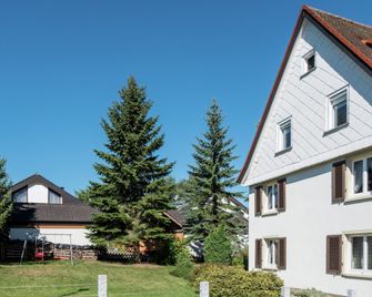 Cozy Apartment in Schwenningen with Garden - Villingen-Schwenningen - Edificio