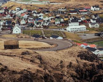 Charming 3 Br Home | Scenic Village | Nature - Gjógv - Edificio