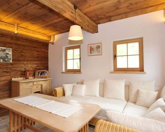 Cozy Chalet in Sankt Johann in Tirol near Ski Area - St. Johann in Tirol - Salon