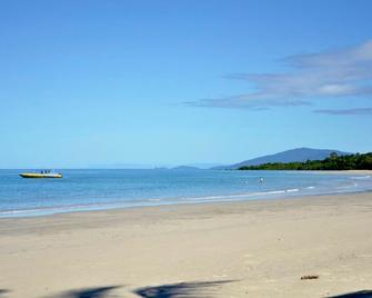 PK's Jungle Village - Cape Tribulation - Beach