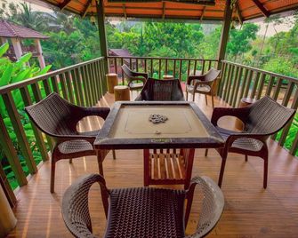 Chandramukuta Resort By Z Vacations - Chikamagalur - Balcony