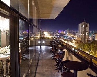 Hotel Bertaso - Chapecó - Balkon