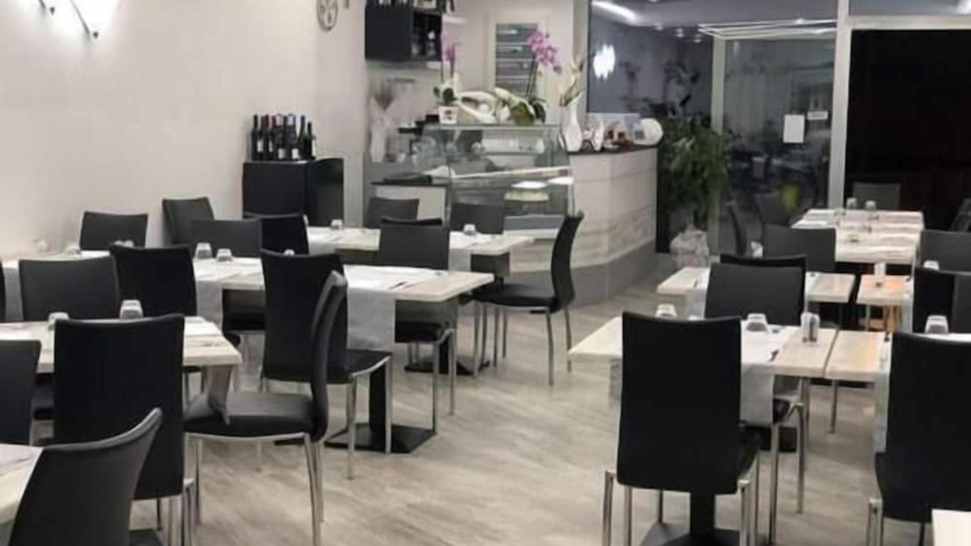 B&B Brezza Marina & Ristorante Shoreline