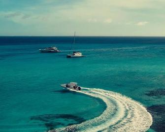 ปูซาดา ลา โรซาเลดา - อิสลา โลส โรเกส