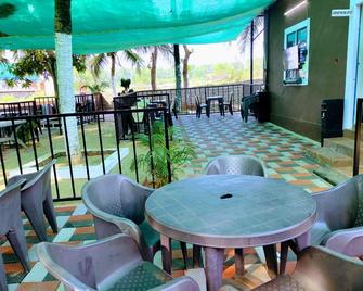 Coconut Tree Resort - Gokarna - Restaurant