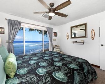 Kksr#3 Direct Oceanfront Townhome! Walk To The Beach! Superb Location! Ac! - Kahaluu-Keauhou - Sypialnia