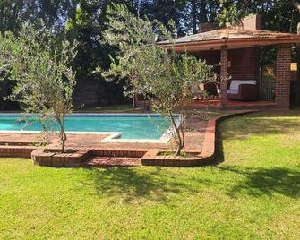 Cheap ,clean ,quiet and affordable guest house in a very quiet surburb - Pietermaritzburg