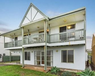 Tahren Beachfront Shack Wifi - Pet-friendly - Port Elliot - Edificio