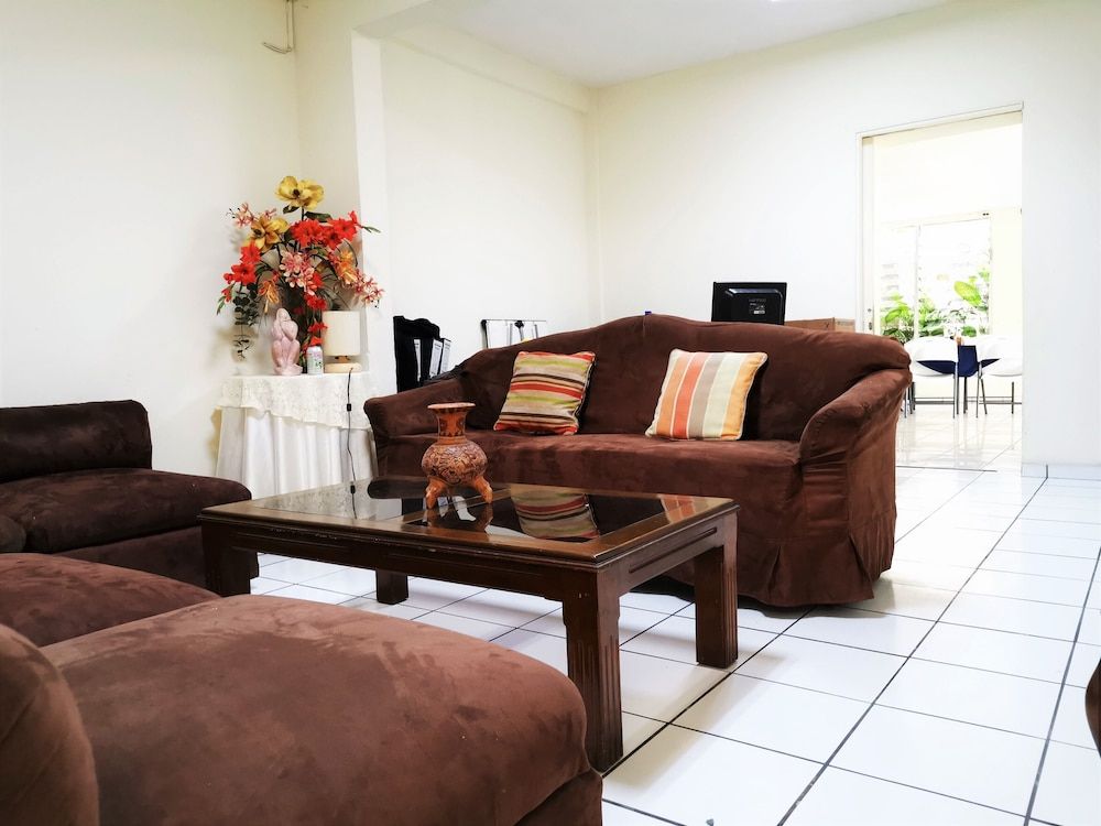 Hotel Armonía Hostal - סן סלבדור - סלון