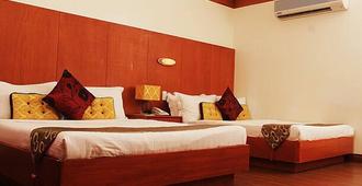 Naga Land Hotel - Naga City - Bedroom