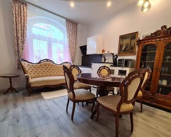 Sonnenhof Bad Salzuflen - Bad Salzuflen - Dining room