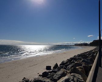 The Peacock on Kent - Vintage beachside comfort - Glenelg - Пляж