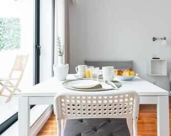 Botica Guesthouse - Espinho - Sala de jantar