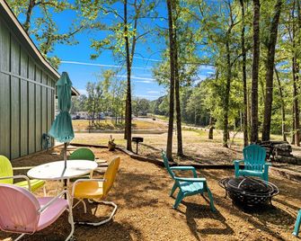 The Skelly Hideout - Kilgore - Patio