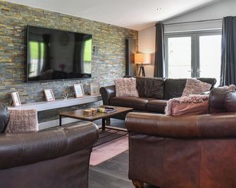 4 bedroom accommodation in Kirkby Lonsdale - Kirkby Lonsdale - Living room