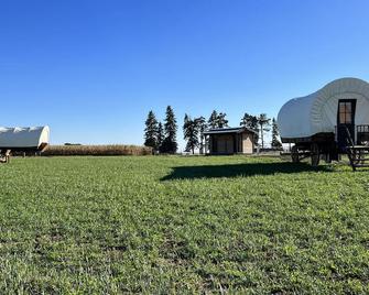 Pioneer's Dream~1883 Inspired~covered Wagon~bison~heat And A/C - Malcom - Vista del exterior
