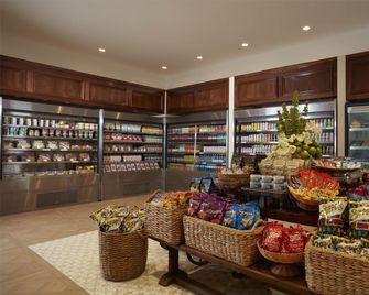 The Riding Academy Hotel - Ocala - Tienda