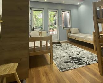 City Park Hostel - Pristina - Bedroom