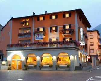Hotel Bernina - Tirano - Edificio