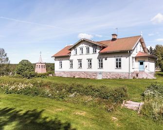 The vicarage in Säfsen - Fredriksberg - Building
