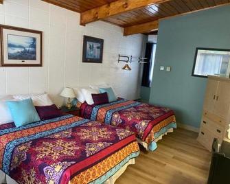Huron Sands Motel And Restaurant - Providence Bay - Makuuhuone