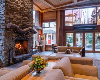 Moose Hotel and Suites - Banff - Lobi