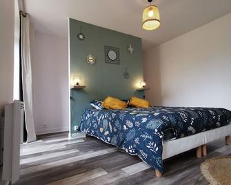 Joli appartement maison, Dol de Bretagne, calme et lumineux, proche Mont-Saint-Michel et Saint-Malo - Dol-de-Bretagne - Schlafzimmer