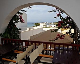 Akrogiali Hotel - Tinos - Balcony